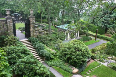 Bahçeli güzel Rockefeller malikanesi 