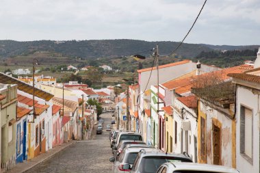 Aldatmaca, Aljezur belediyesinin kuzeyinde yer alan bir köydür.