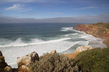 Deniz kıyısının güzel manzarası
