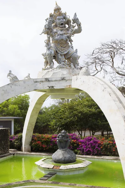 Balijski Hinduski Religijne Mityczne Obrazy Postacie Posągi — Zdjęcie stockowe