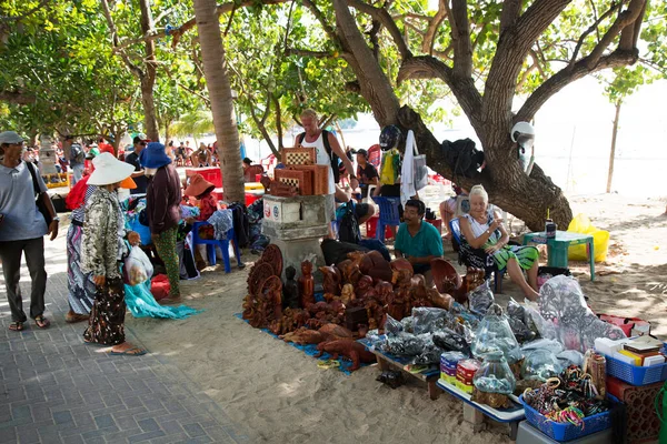 Pessoas Vendendo Coisas Por Praia Tailândia Tiro Viagem — Fotografia de Stock