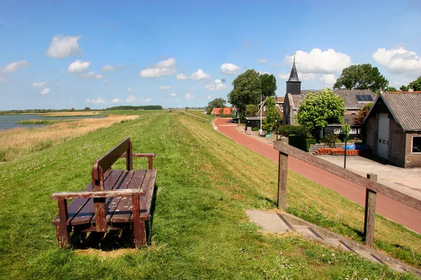 Starý Dřevěný Dům Vesnici — Stock fotografie