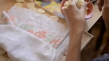 Köfte Patates unu ve hamur ile yönetim kurulu ile