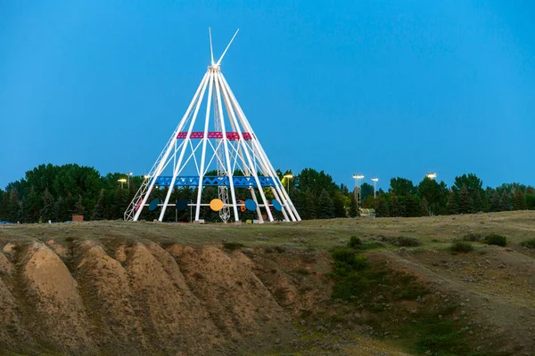 加拿大艾伯塔省哈特医学馆 Medicine Hat Alberta Canada 2019年7月9日 医学馆最引人注目的地标是Saamis Tepee 原来是为1988年卡尔加里冬季奥运会而建造的 Saamis — 图库照片