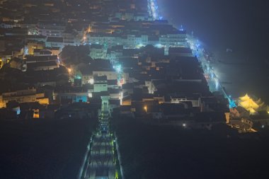 Tepede şehir Nazare akşam görünümü (bölge Sitio). 