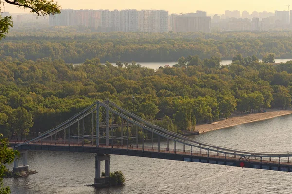 Vista Aérea Del Paisaje Otoñal Del Río Dniéper Con Puente — Foto de Stock