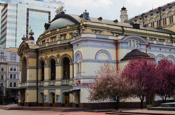 Kiew Ukraine Mai 2021 Szenische Landschaftsaufnahme Der Berühmten Kiewer Nationaloper — Stockfoto