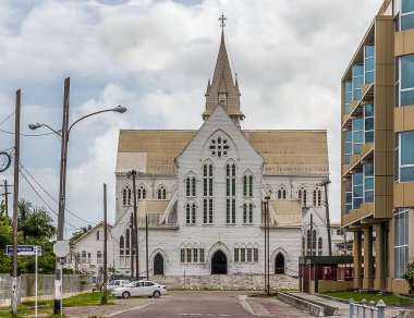 Guyana 'nın başkenti Georgetown' daki Aziz George Katedrali 'nin eski ahşap katedrali. Dünyadaki en uzun ahşap kiliselerden biridir.