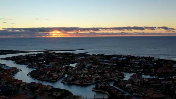 Drone Timelapse Perfecta Puesta Sol Con Vistas Los Canales Mandurah — Vídeos de Stock