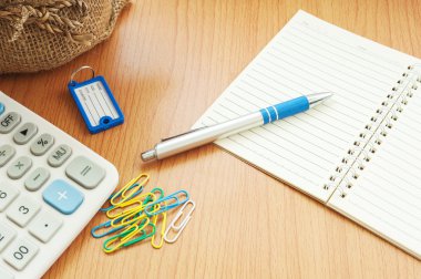 Ofis Masası Not Defteri ile