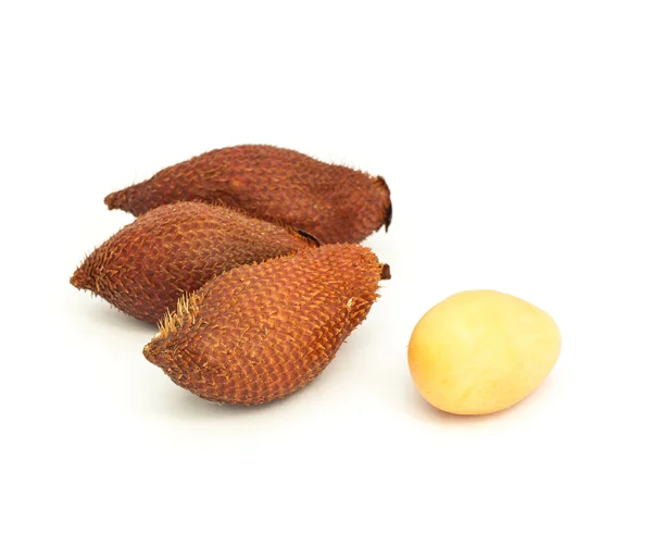 Ripe fruit of the litchi isolated — Stock Photo, Image