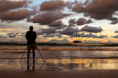 Görüntü üzerinde plaj günbatımı çekim fotoğrafçı
