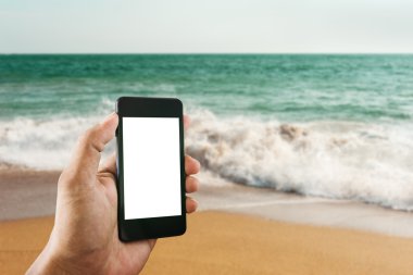 Akıllı telefon beyaz ekran kullanarak adam ele