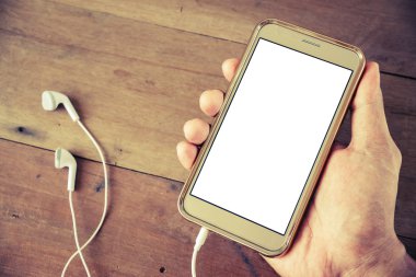 El adam holding smartphone telefon