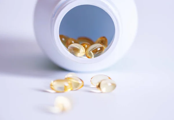 Pil Tumpah Dari Latar Belakang Botol Kabur Kapsul Obat Untuk — Stok Foto