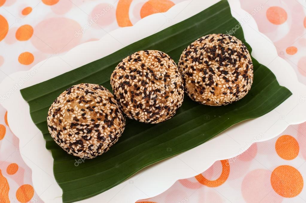 Thailand dessert, sesame balls