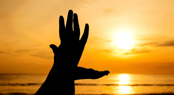 Hand with sunset — Stock Photo, Image