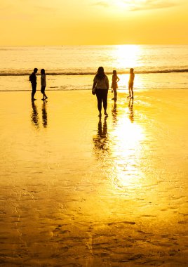 Parlak mavi insanlarda relax