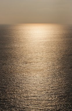 doku su deniz güneş ışığı ile