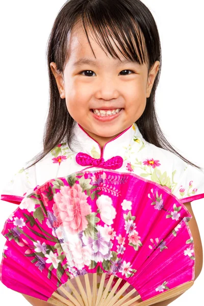 Asijské holčička čínských drží orientální ventilátor — Stock fotografie
