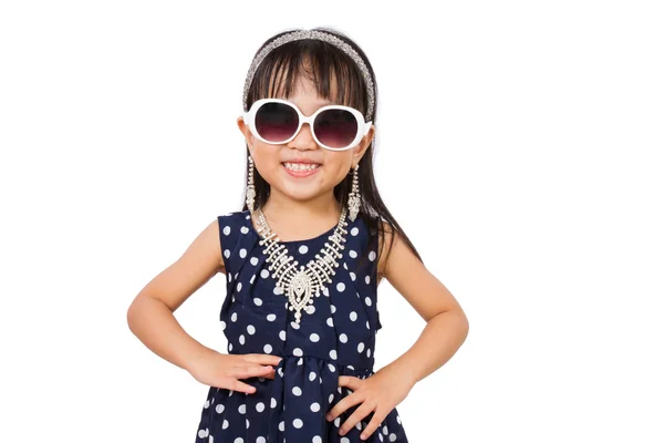 Asiatisk lille kinesisk mode pige posing - Stock-foto