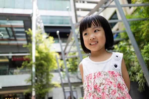 Asiático chinês menina sorrindo — Fotografia de Stock