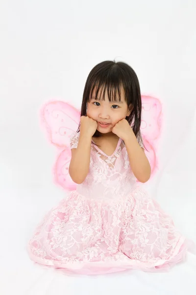 Chinesisches kleines Mädchen mit Schmetterlingskuppel — Stockfoto