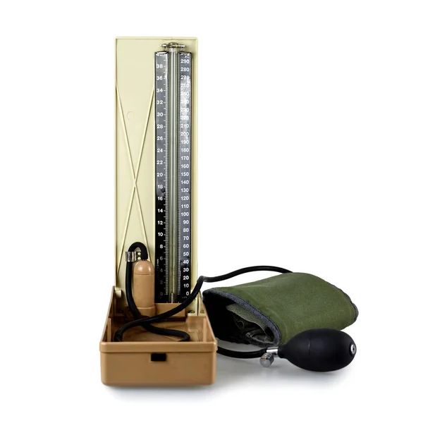 Retro sfinometre beyaz arkaplanda izole edildi