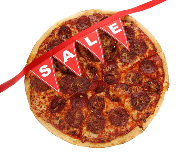 Pizza with red sale banner — Zdjęcie stockowe