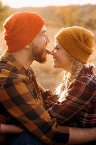 Cheerful Guy Girl Walk Bright Knitted Hats Plaid Shirts — Stock Photo, Image