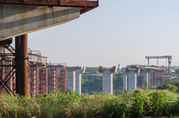 Köprü oluşturma — Stok fotoğraf