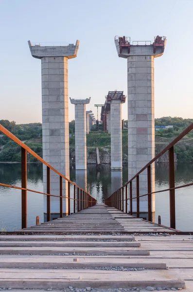 Köprü oluşturma — Stok fotoğraf