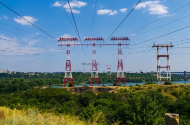 Yüksek voltajlı Elektrik Hattı