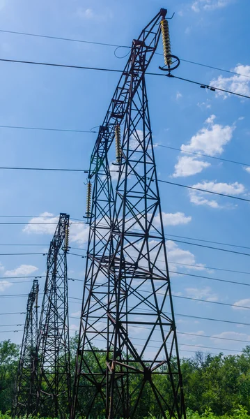 Yüksek voltajlı Elektrik Hattı — Stok fotoğraf
