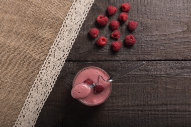 Ahududu - muz smoothie
