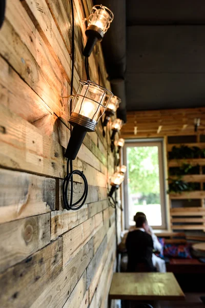Interiérové dřevěné café — Stock fotografie