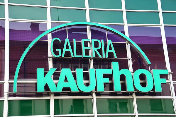 Paderborn, Northrine Westfalia, Almanya, Mayıs, 15. 2018, bir Kaufhof Galeria mağazası.,