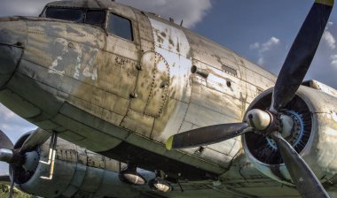 Saygıdeğer Douglas C-47B Skytrain (DC-3 Dakota) nakliye uçağı