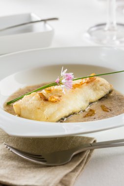 Hake fileto sarımsak sos