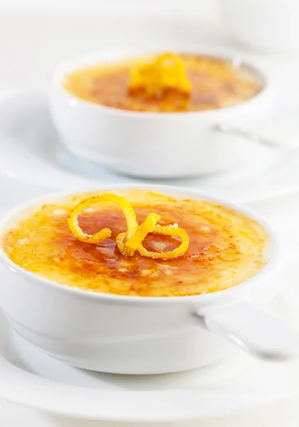 Crème brulee dessert — Stockfoto