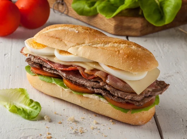 Chivito, tipik bir sandviç kimden Uruguay