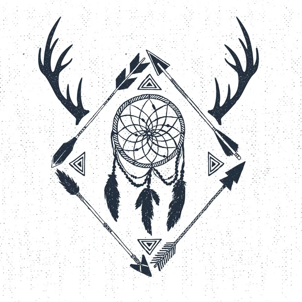 Icono tribal dibujado a mano con atrapasueños texturizados, cuernos e ilustraciones de flechas . — Vector de stock