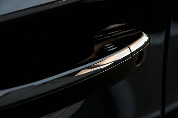 Современный Черный Автомобиль Открывающейся Дверью — стоковое фото