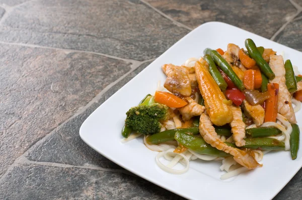 Salteado Oriental con Cerdo y Verduras — Foto de Stock