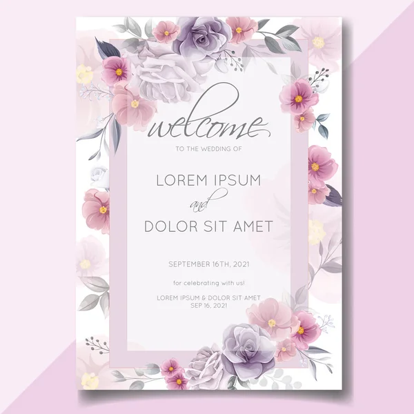 Güzel mor ve beyaz çiçekli zarif bir düğün davetiyesi.