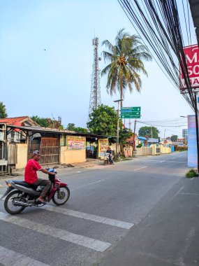 Tayland şehrinin sokak manzarası