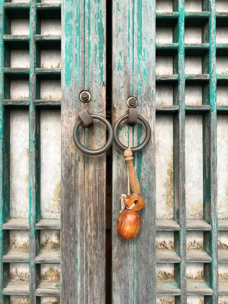Detalhe Porta Entrada Edifício Templo Budista Montanha Bukhan Parque Nacional — Fotografia de Stock