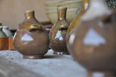 Hahoe halk köyünde geleneksel el yapımı seramik ve Güney Kore