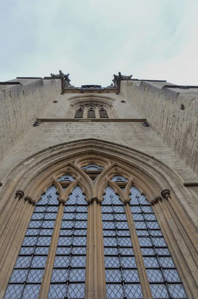 Blick Auf Englische Gotische Gebäudefassade Und Himmel Der Universitätskirche Mary — Stockfoto