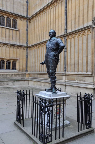 Close Sculpture Sir Thomas Bodley Bodleian Library Courtyard Oxford United — Zdjęcie stockowe